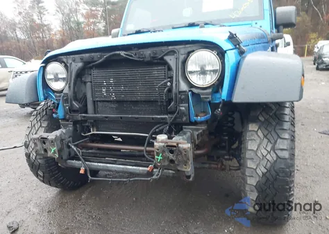 2015 Jeep Wrangler Unlimited Sport z USA, uszkodzony, nr VIN 1C4BJWDG3FL550378